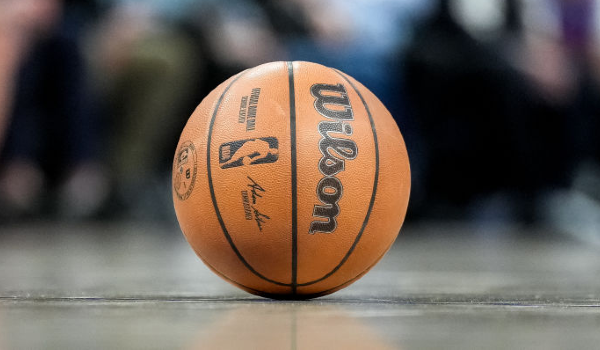 Sign up with the Caesars Sportsbook promo code LABSNEWSBG1 to get a $150 bonus for the Florida vs. Houston game.
