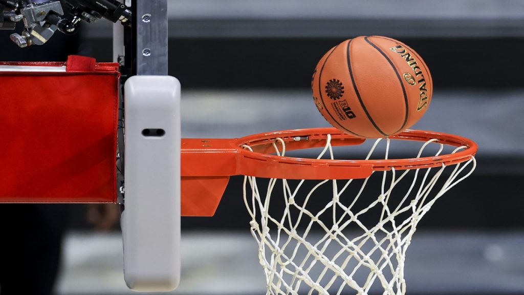 Sign up now with nearly $8,000 in March Madness betting promos from the best sports betting apps in North America.